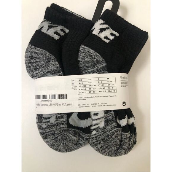 Nike Boys Cushioned Ankle 6-pack Socks size 10C-3Y - Picture 2 of 2